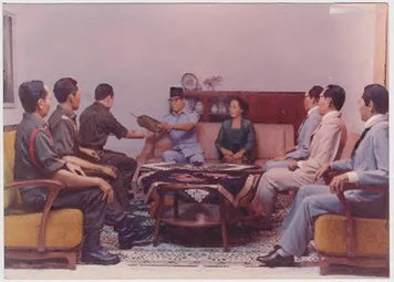 EKI MEJA 00000